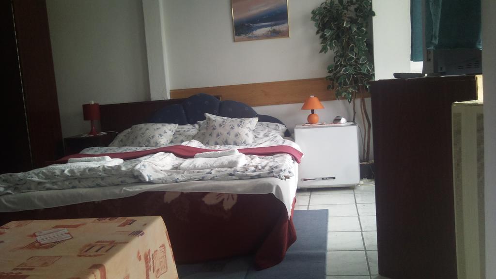 Lillafuered Kapuja Hotel Miskolc Ngoại thất bức ảnh